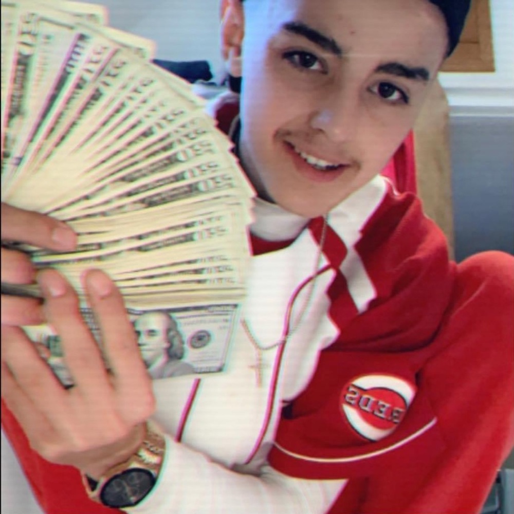 Meet your Posher, Justin